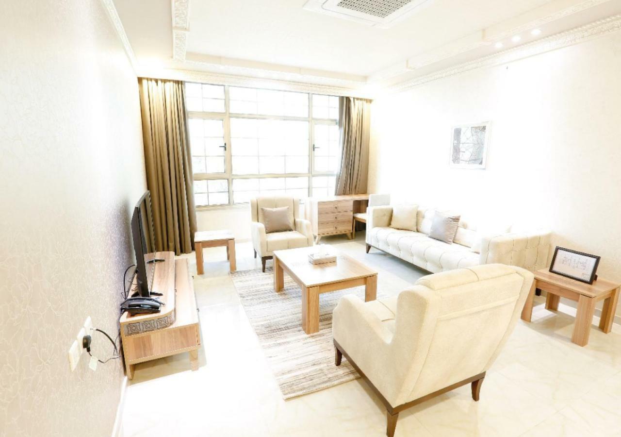 Four Seasons Suites ターイフ エクステリア 写真